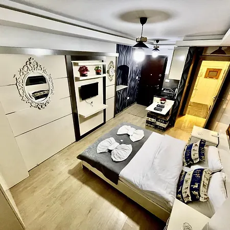 Taksim Pera Center ホテル