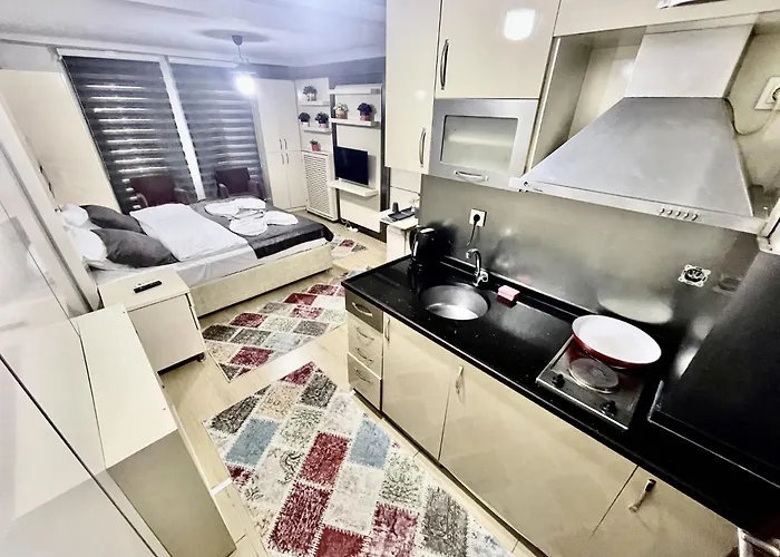 Taksim Pera Center 3*