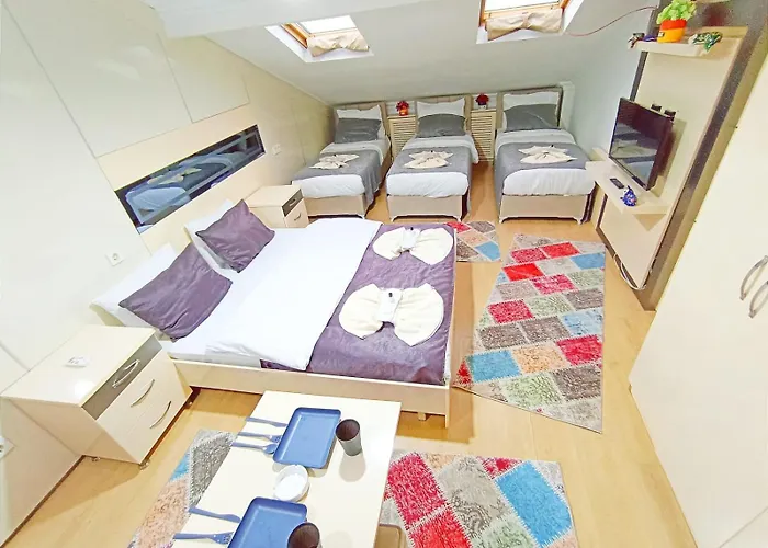 Taksim Pera Center 3*