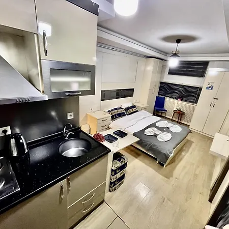 Taksim Pera Center ホテル 3*